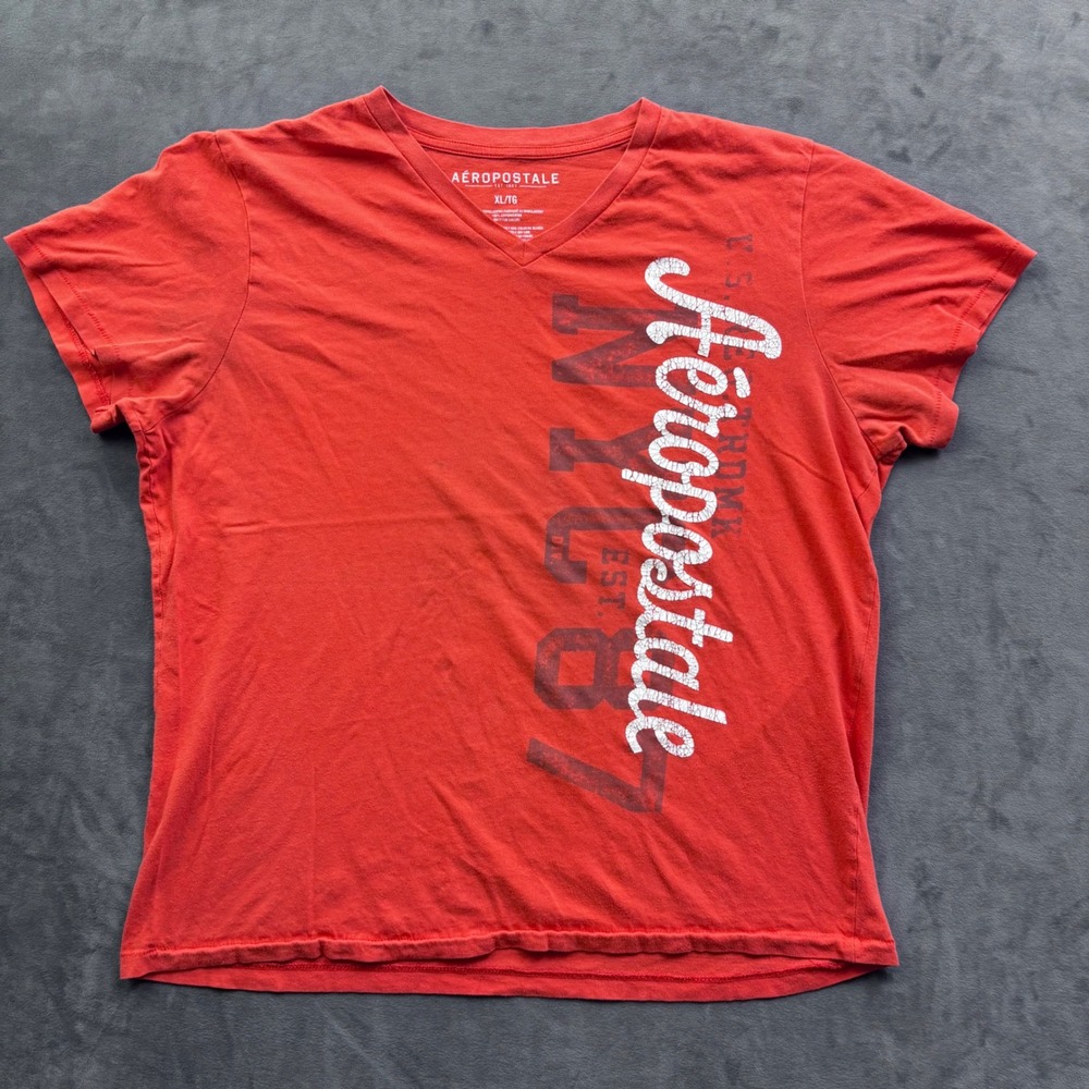 Aeropostale Mens Red V-Neck Graphic T-Shirt NYC 87 Logo XL Short Sleeve Cotton